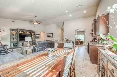 10850 Bernadine Ave, Clovis, CA 93619 photo 26