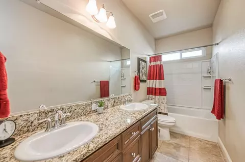 10850 Bernadine Ave, Clovis, CA 93619 photo 37
