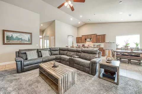 10850 Bernadine Ave, Clovis, CA 93619 photo 30