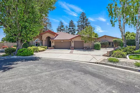 3001 Fairmont Ct, Madera, CA 93637 photo 1