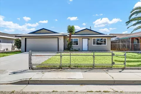 19745 Hemlock Ln, Lemoore, CA 93245 photo 4