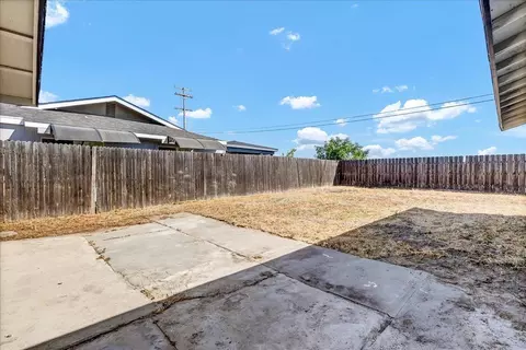 19745 Hemlock Ln, Lemoore, CA 93245 photo 25
