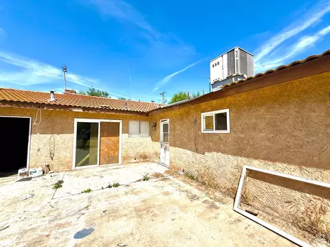 537 N Granada Dr, Madera, CA 93637 photo 13