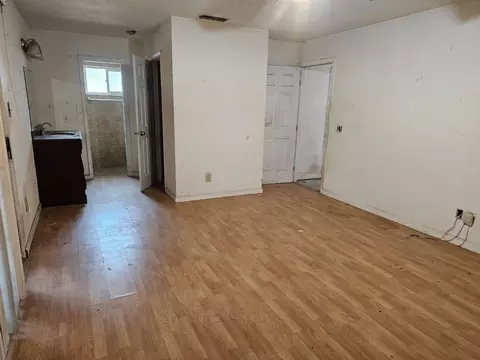 537 N Granada Dr, Madera, CA 93637 photo 8
