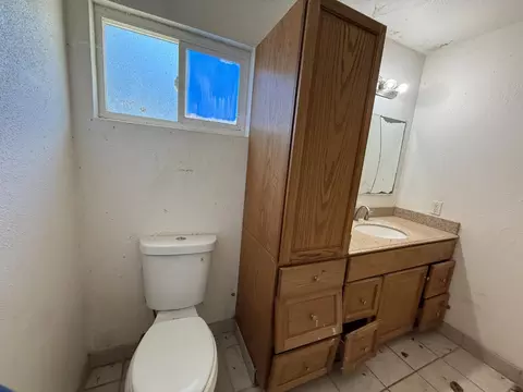 537 N Granada Dr, Madera, CA 93637 photo 23