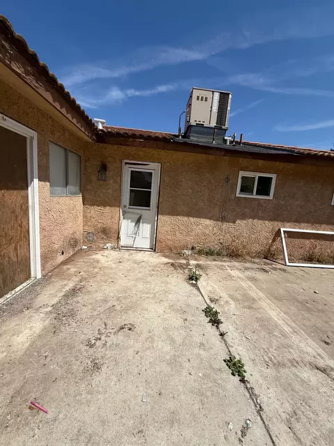 537 N Granada Dr, Madera, CA 93637 photo 15