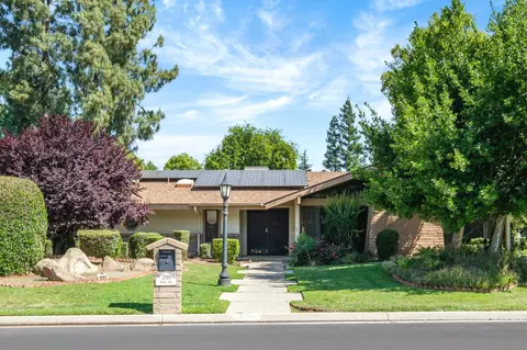 2081 Santa Ana Ave, Clovis, CA 93611 photo 1