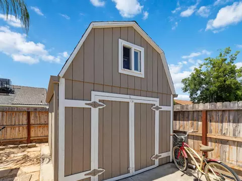 279 Lily Ave, Sanger, CA 93657 photo 19