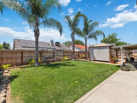 279 Lily Ave, Sanger, CA 93657 photo 24