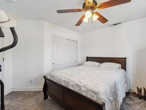 279 Lily Ave, Sanger, CA 93657 photo 14