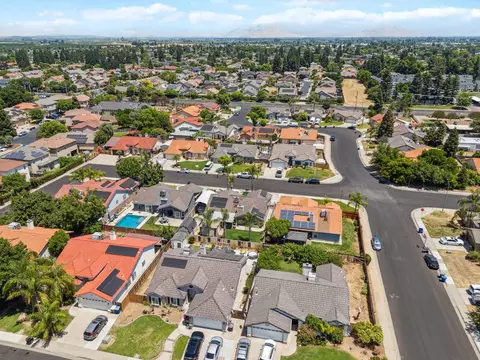 279 Lily Ave, Sanger, CA 93657 photo 31