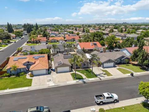 279 Lily Ave, Sanger, CA 93657 photo 33