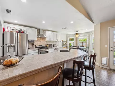 279 Lily Ave, Sanger, CA 93657 photo 7