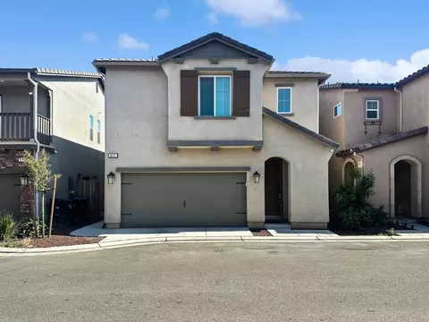 922 Winchell Way, Madera, CA 93636 photo 1