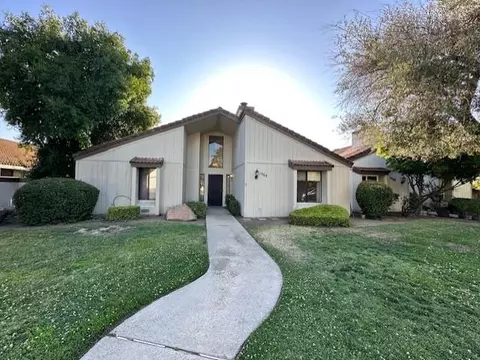 1964 Cougar Ln, Clovis, CA 93611 photo 1
