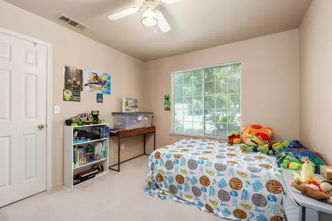 2173 Spruce, Clovis, CA 93611 photo 11