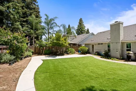2173 Spruce, Clovis, CA 93611 photo 17