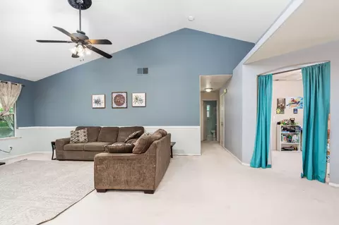 2173 Spruce, Clovis, CA 93611 photo 6