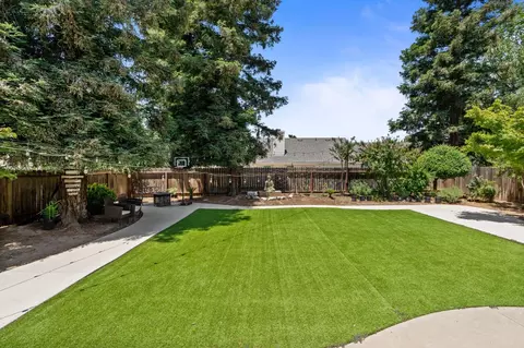 2173 Spruce, Clovis, CA 93611 photo 13