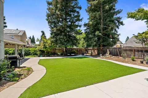 2173 Spruce, Clovis, CA 93611 photo 15