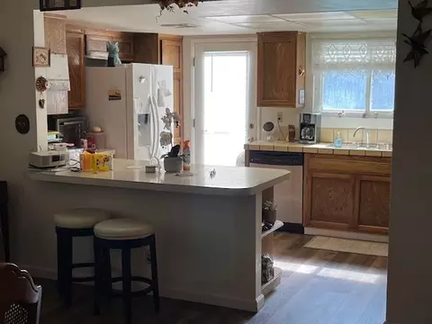 1173 Menlo Ave, Clovis, CA 93612 photo 3