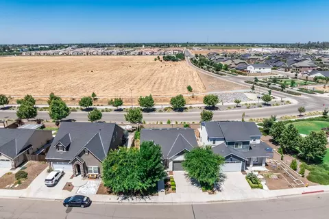2456 Junipero Ave, Clovis, CA 93619 photo 31