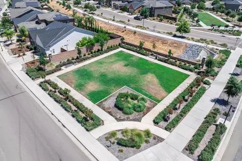 2456 Junipero Ave, Clovis, CA 93619 photo 29