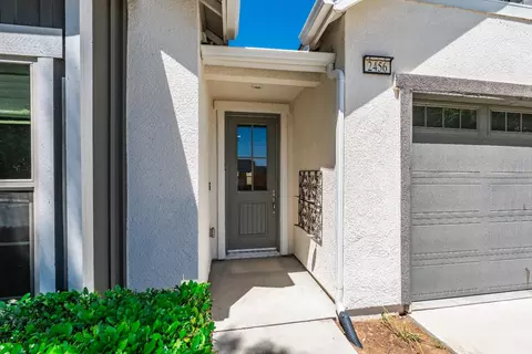 2456 Junipero Ave, Clovis, CA 93619 photo 2