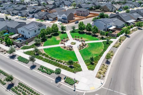 2456 Junipero Ave, Clovis, CA 93619 photo 30