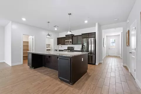 2456 Junipero Ave, Clovis, CA 93619 photo 8