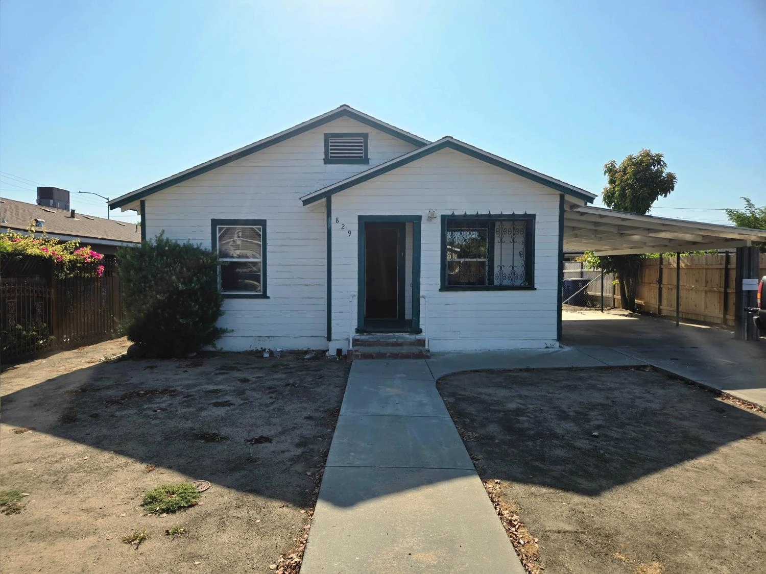 829 Bloker St, Madera, CA 93638 photo 1