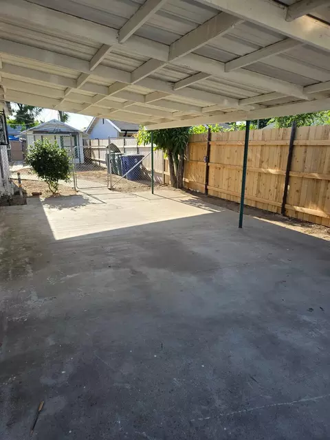 829 Bloker St, Madera, CA 93638 photo 13