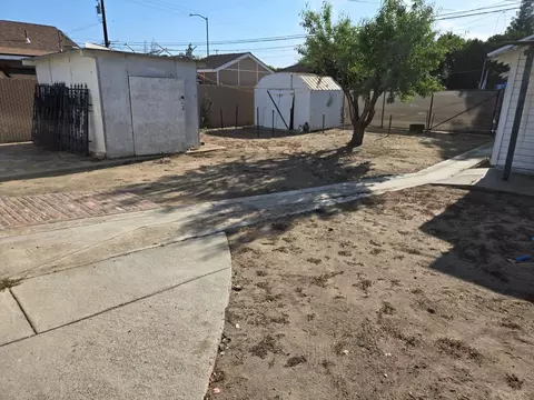 829 Bloker St, Madera, CA 93638 photo 14