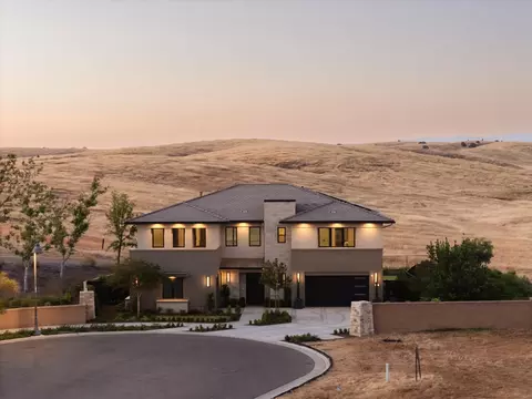 940 Terrace Pl, Madera, CA 93636 photo 1
