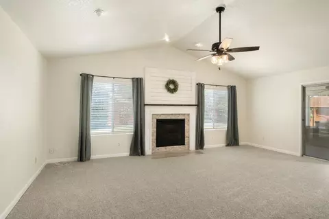 841 Whittier Ave, Clovis, CA 93611 photo 9