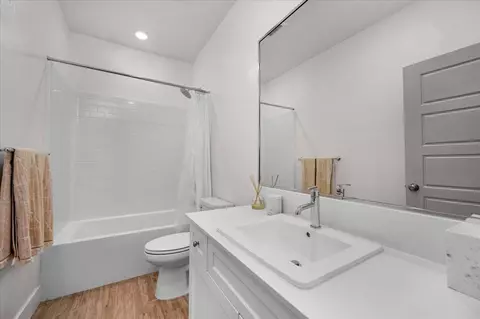 859 Windmill Ave, Clovis, CA 93619 photo 32