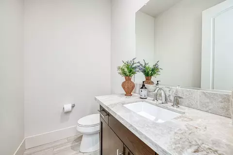 1009 Treasure Hills Dr, Madera, CA 93636 photo 9
