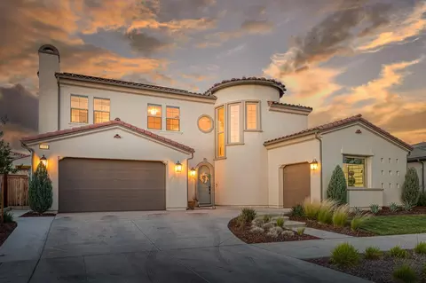 1009 Treasure Hills Dr, Madera, CA 93636 photo 1