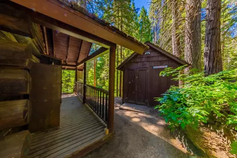 1190 Silvertip, Fish Camp, CA 93623 photo 18