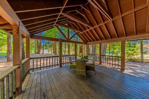 1190 Silvertip, Fish Camp, CA 93623 photo 3