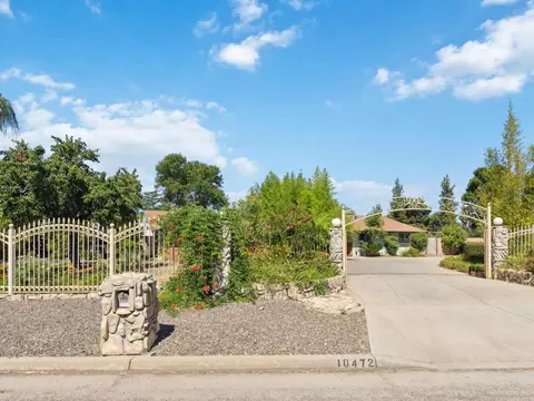 10472 Rolling Hills Dr, Madera, CA 93636 photo 1