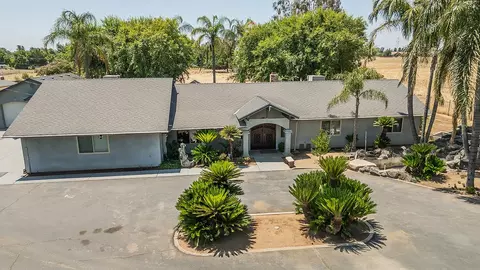 12743 E Gettysburg Ave, Sanger, CA 93657 photo 3