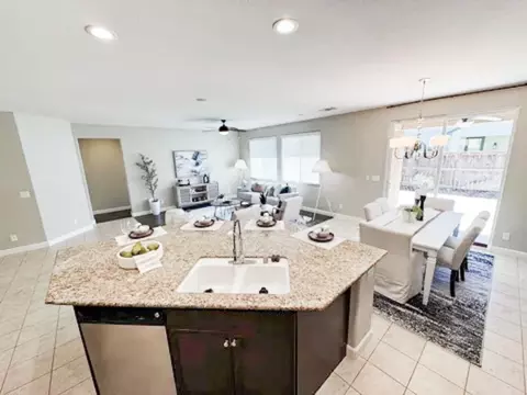 4074 Heritage Ln, Clovis, CA 93619 photo 10