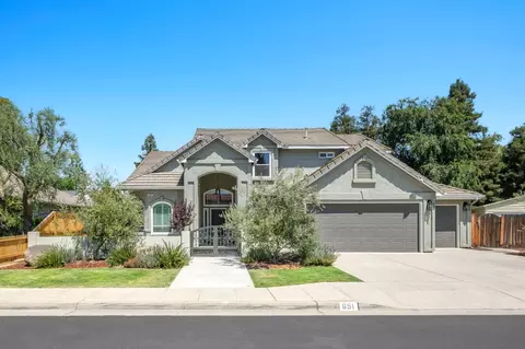651 N Oxford Ave, Clovis, CA 93611 photo 1