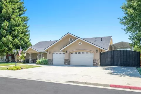2142 Austin Ave, Clovis, CA 93611 photo 3