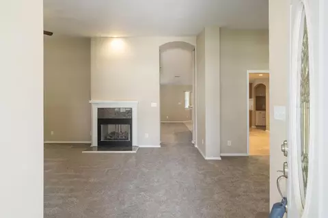 2142 Austin Ave, Clovis, CA 93611 photo 5