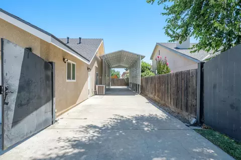 2142 Austin Ave, Clovis, CA 93611 photo 24