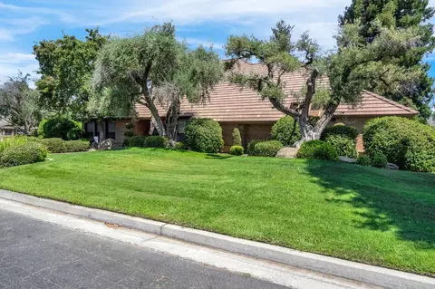 1917 Evergreen Pl, Madera, CA 93637 photo 10