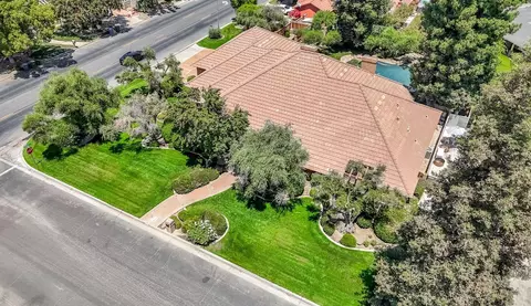 1917 Evergreen Pl, Madera, CA 93637 photo 4