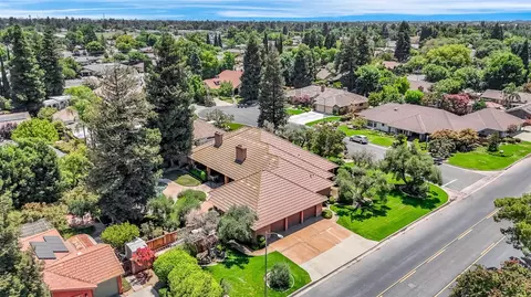 1917 Evergreen Pl, Madera, CA 93637 photo 6
